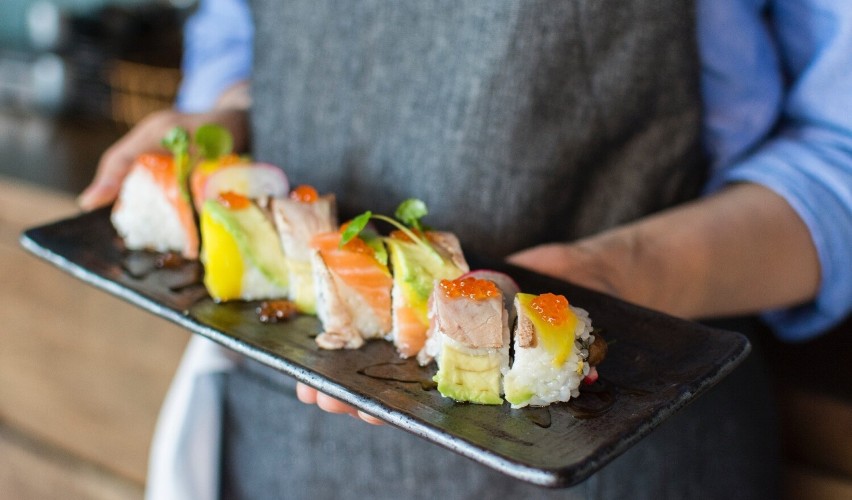 Sushi to jedno z dań kuchni japońskiej, które na stałe...