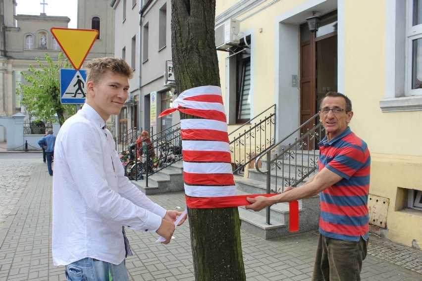 Zbąszyń "Majówka z Polską" - Święto Flagi Rzeczypospolitej Polskiej. Polskie barwy narodowe