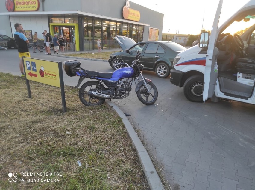 Zderzenie motocyklisty z samochodem osobowym na ul....