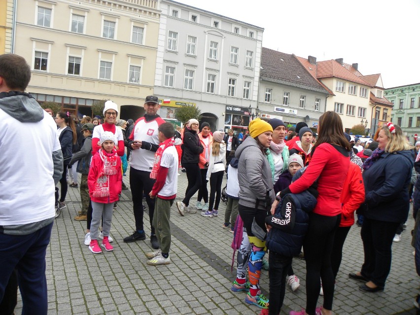 KROTOSZYN: V Bieg Niepodległości. Mamy dla was pierwsze zdjęcia z tego aktywnego biegu [FOTO + FILM]