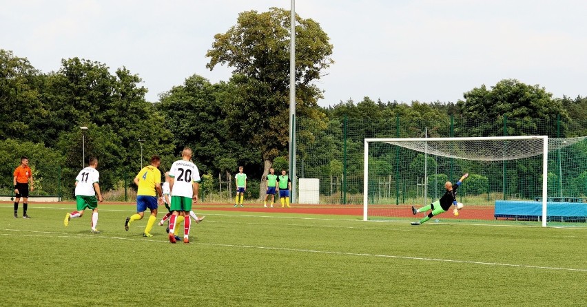 LKS Dąb-BOSiR Barcin - Łokietek Brześć Kujawski 2:3 w 1. kolejce 5. ligi kujawsko-pomorskiej [zdjęcia]