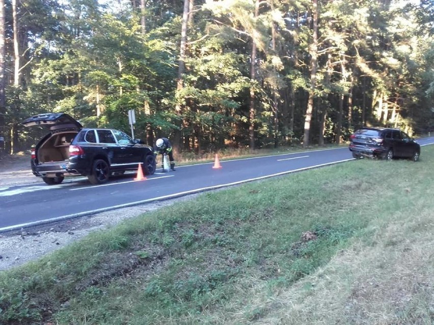 Zderzenie Porsche oraz Audi Q7 na trasie Bukowiec - Grodzisk