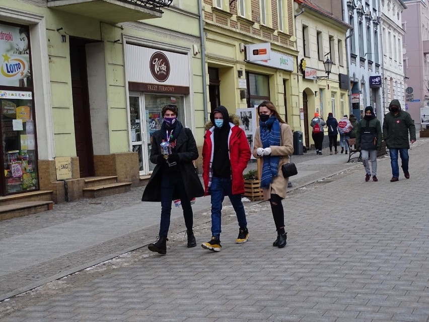 Tak wolontariuszeWOŚP kwestowali w Chełmnie