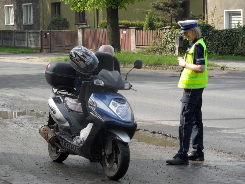 Lubliniec: Policja, ratownicy medyczni i mundurówka kontrolowali kierowców