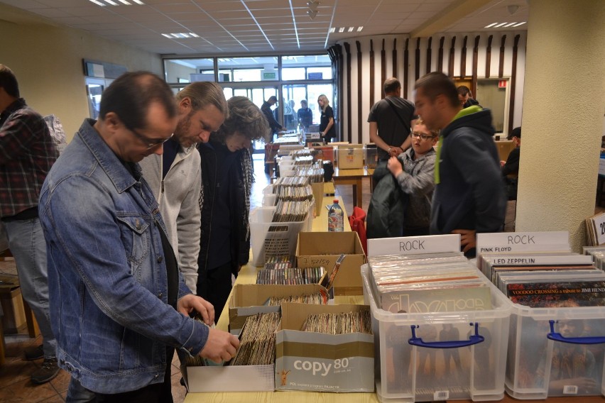 Vinyl Swap w Rybniku trwa w bibliotece