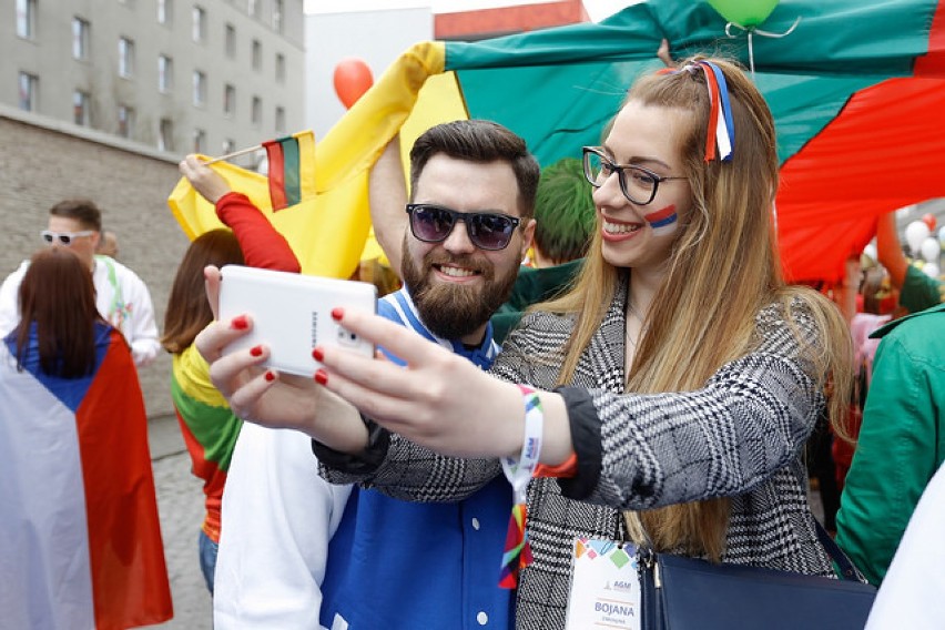 Studenci z całej Europy przeszli ulicami Warszawy! Akademickie święto AGM w stolicy [ZDJĘCIA]