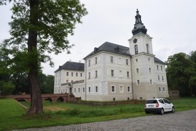 Pałac w Zaborze leży niecałe 20 km od Zielonej Góry. To jedna z najpiękniejszych lubuskich rezydencji