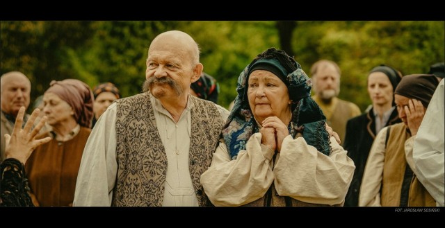 Adam Ferency i Anna Dymna w filmie "Sami swoi. Początek"