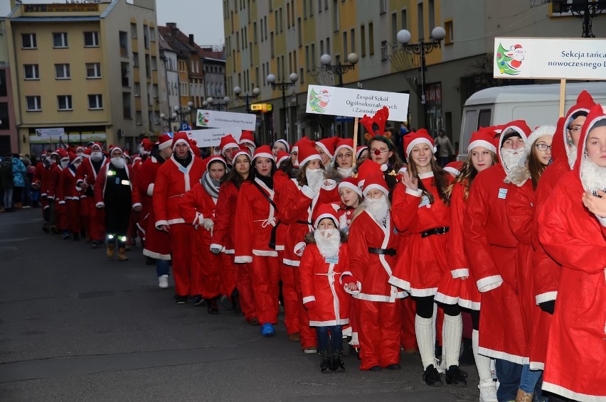 Parada Mikołajów we Lwówku Śląskim