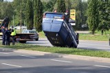 Dachował radiowóz na ul. Struga w Szczecinie. Utrudnienia w kierunku lewobrzeża [ZDJĘCIA i WIDEO] 