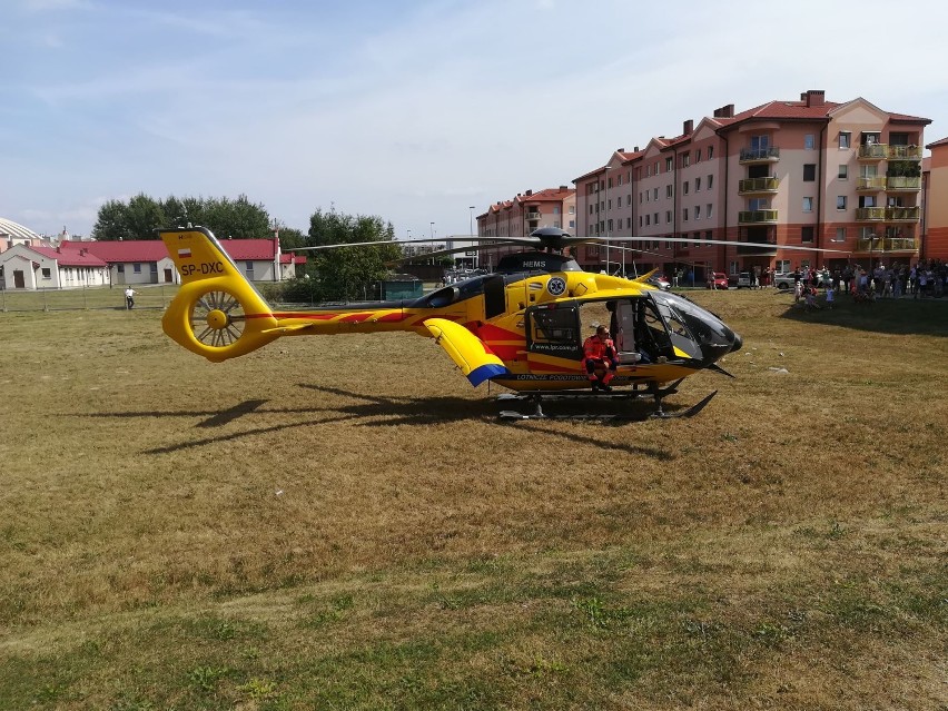 Śmigłowiec LPR lądował między blokami na osiedlu Dobrzec w Kaliszu [FOTO]