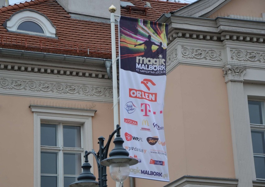 Magic Malbork 2013. Przemarsz uczestników imprezy ulicą Kościuszki [ZDJĘCIA]