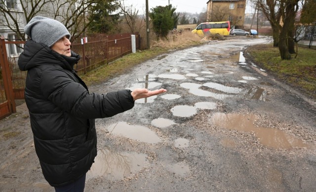Mieszkanka ulicy Łopianowej w Kielcach jest niezadowolona z naprawy drogi.