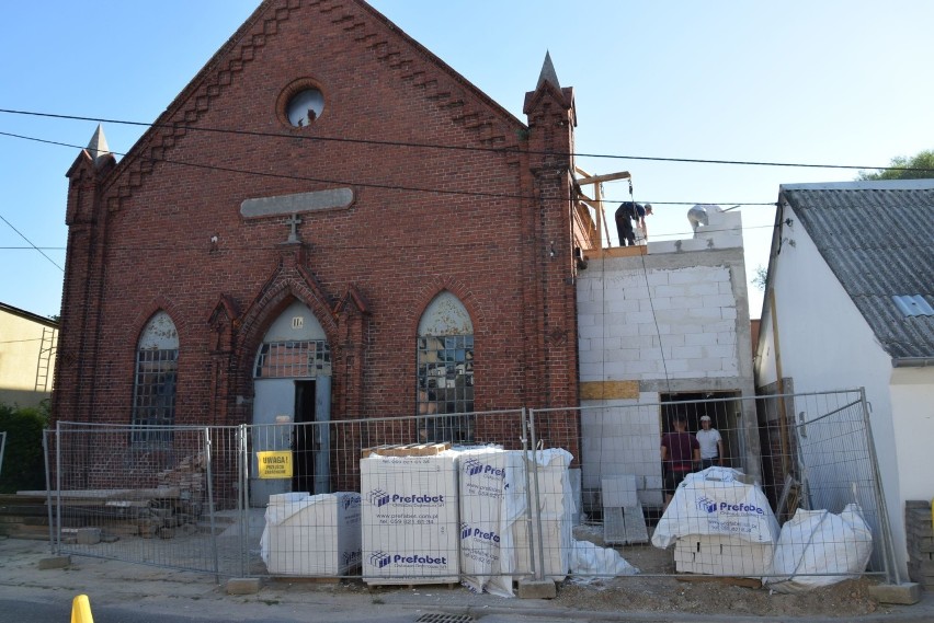 W Więcborku trwają prace nad adaptacją kościoła na centrum...