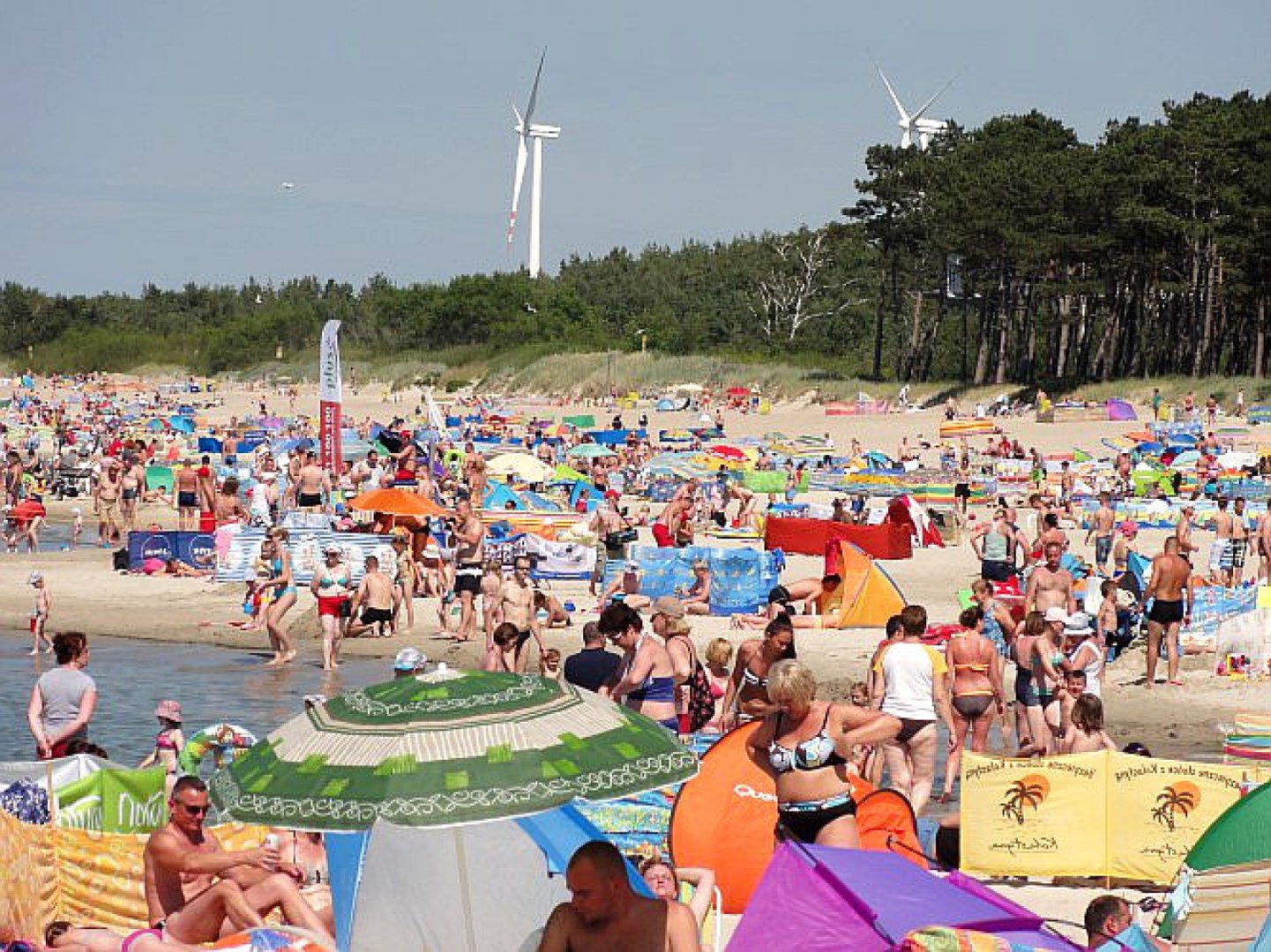 Darłowo: Plaże oblegane przez letników [ZDJĘCIA i kamera LIVE] | Sławno  Nasze Miasto