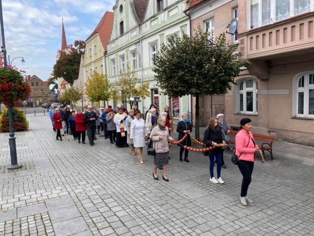 Wspólna modlitwa ulicami Nowego Miasteczka