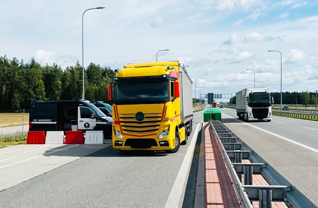 Funkcjonariusze z Wojewódzkiego Inspektoratu Transportu Drogowego w Radomiu skontrolowali w czwartek 168 pojazdów.
