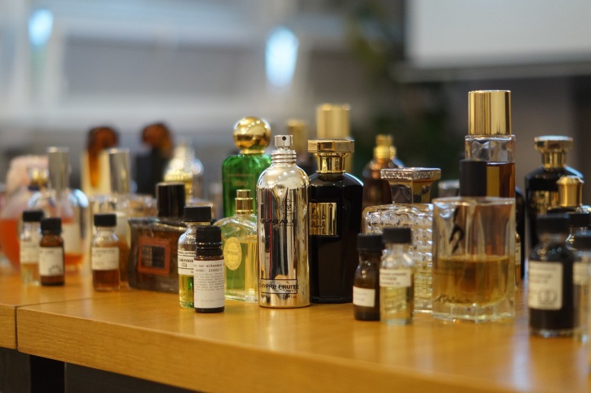 Warsztaty zapachowo-perfumiarskie [zdjęcia]