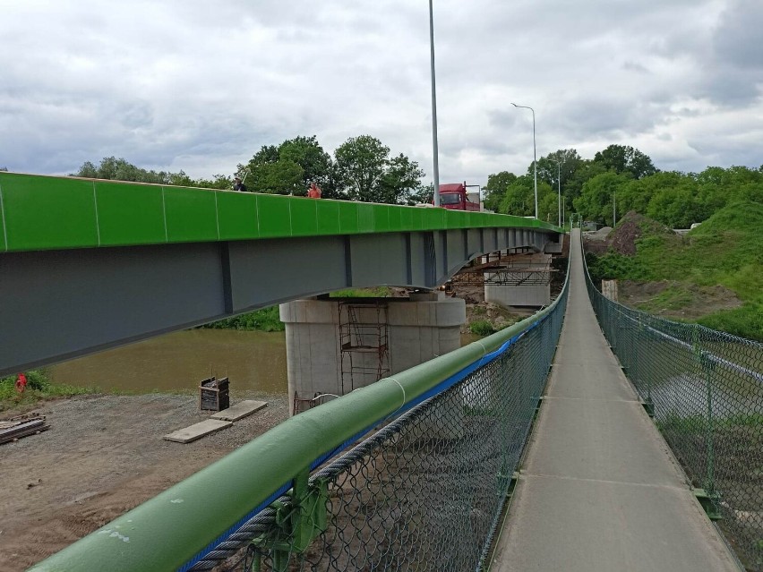 Budowa mostu nad Sanem pomiędzy gminami Orły i Stubno.