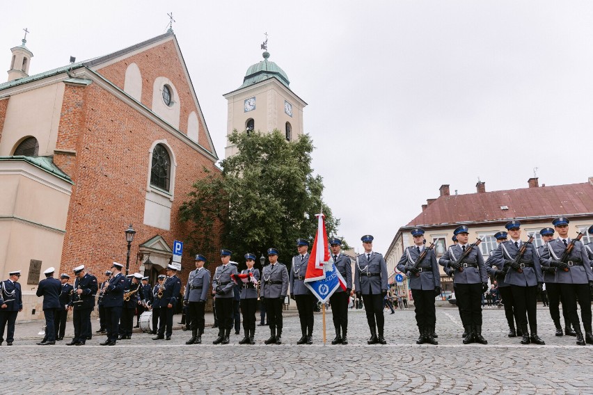 Podkarpaccy policjanci obchodzili dziś swoje święto w Rzeszowie [ZDJĘCIA, WIDEO]