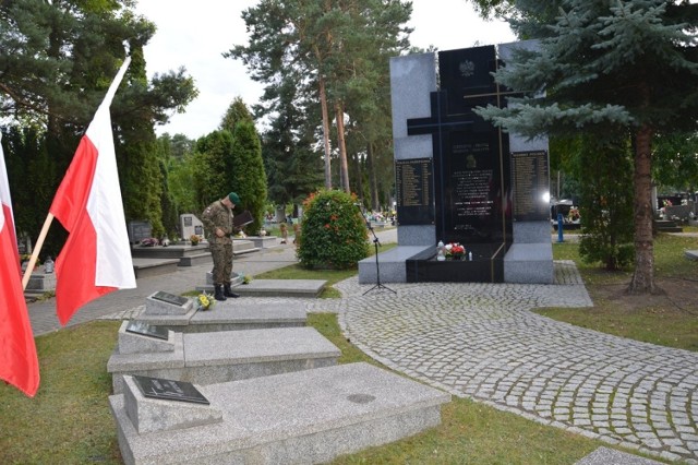 Pomnik ofiarom Katynia, oficerom Wojska Polskiego i funkcjonariuszom Policji Państwowej