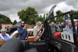 Jubileuszowa XX Wystawa Pojazdów Zabytkowych w Tucholi. Zobaczcie samochody, które zapierają dech w piersiach [zdjęcia]