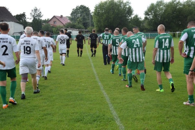 Ostaszewo. Mecz oldbojów Mad i Żuław