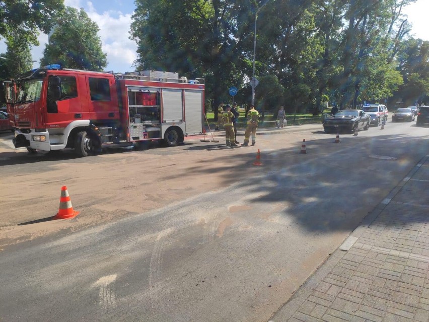 Wypadek czterech pojazdów na Wileńskiej w Oleśnicy. Sprawca po spożyciu alkoholu!