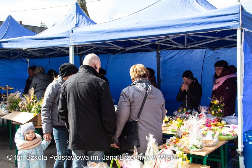 Kiermasz Wielkanocny przy SP w Wicku. Zebrano rekordowe  12 647 zł 62 gr!