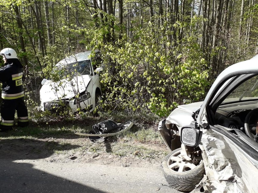Wypadek w Przewozie - ranny 35-letni kierowca audi
