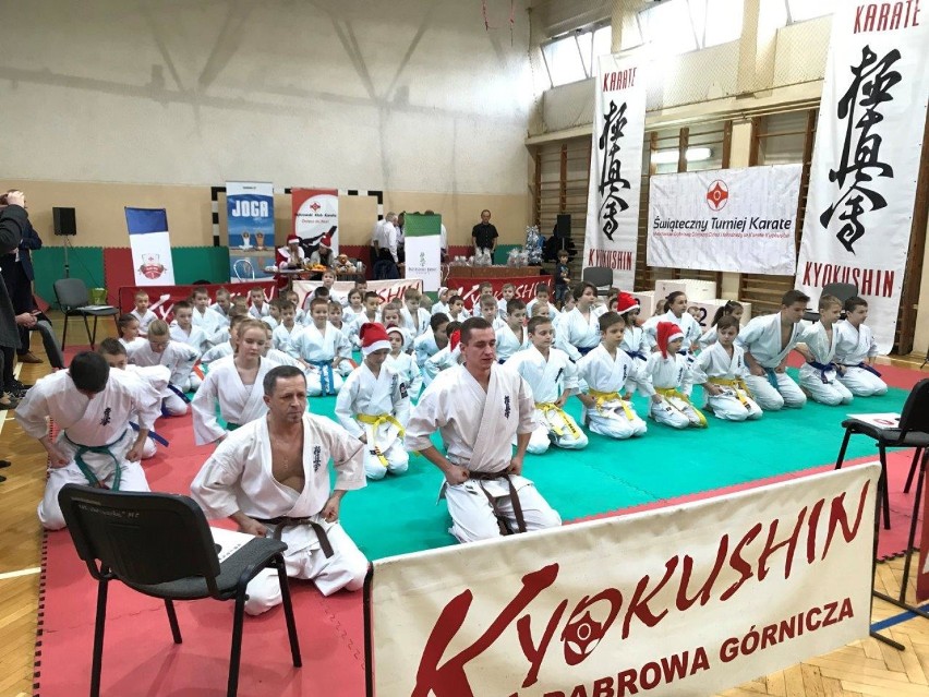 Świąteczny turniej karate w Dąbrowie Górniczej [ZDJĘCIA]