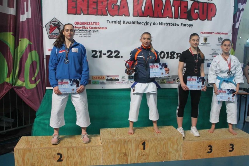 Medalowy weekend dla obornickich karateków [ZDJĘCIA]