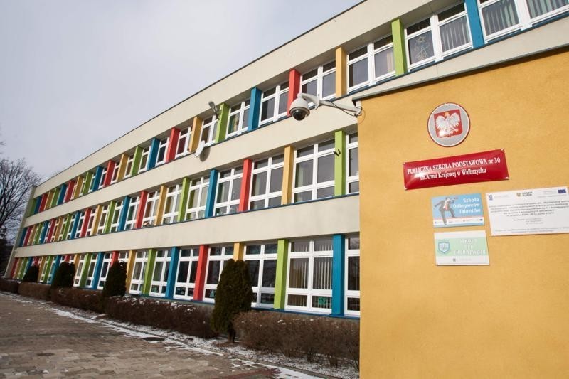 Przedstawiamy szkoły: Wałbrzyska PSP nr 30 to kolorowa szkoła