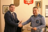 Umowa na budowę sygnalizacji świetlnej w Działoszynie podpisana 