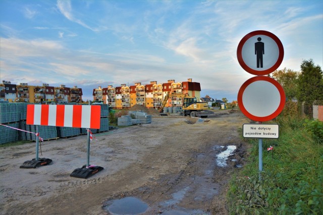 Trwa budowa nowej drogi w Os. Konstytucji 3 Maja w Kościanie