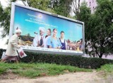 "Żyj i pracuj na słonecznym pokładzie". Billboardy w Szczecinie zachęcają do pracy w Niemczech