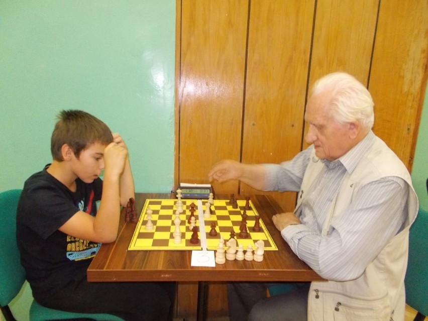 Mateusz Brzozowski wygrał turniej szachowy (FOTO)