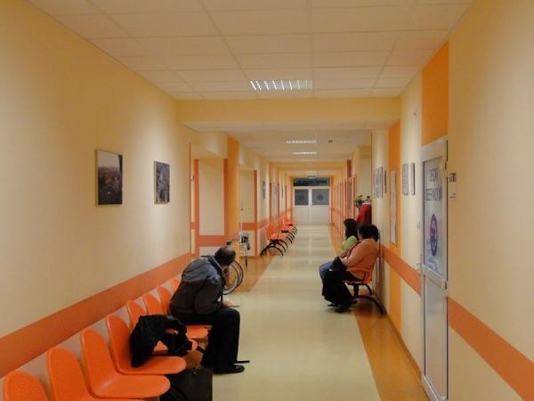 Wzrosła liczba hospitalizowanych pacjentów