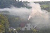 Smog dusi Małopolskę zachodnią. Normy stężenia rakotwórczych zanieczyszczeń przekroczone nawet siedmiokrotnie! 