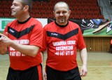Oldboje Stomilu Olsztyn wygrali w meczu pokazowym z młodszymi kolegami [zdjęcia]