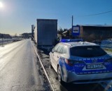 Dwie kolizje jednego dnia w powiecie kwidzyńskim. Policjanci przypominają o bezpieczeństwie na drodze