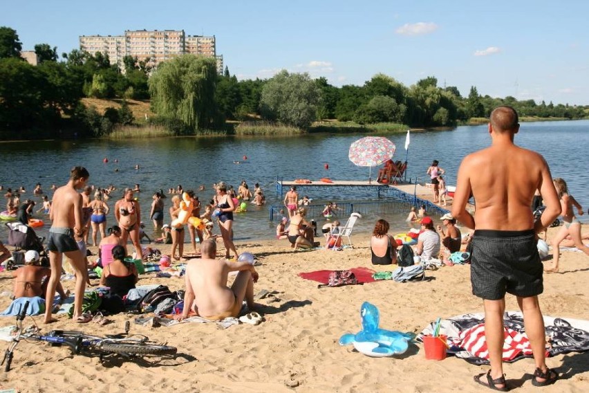 Jezioro Winiary, Gniezno - popularne łazienki.
Plaża...