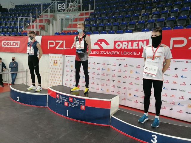 Miłosz Wesołowski został złotym medalistą halowych mistrzostw Polski juniorów młodszych w biegu na 1000 m