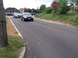 Ulica Słowackiego w Olkuszu. Mają problem z wyjazdem na drogę nr 94