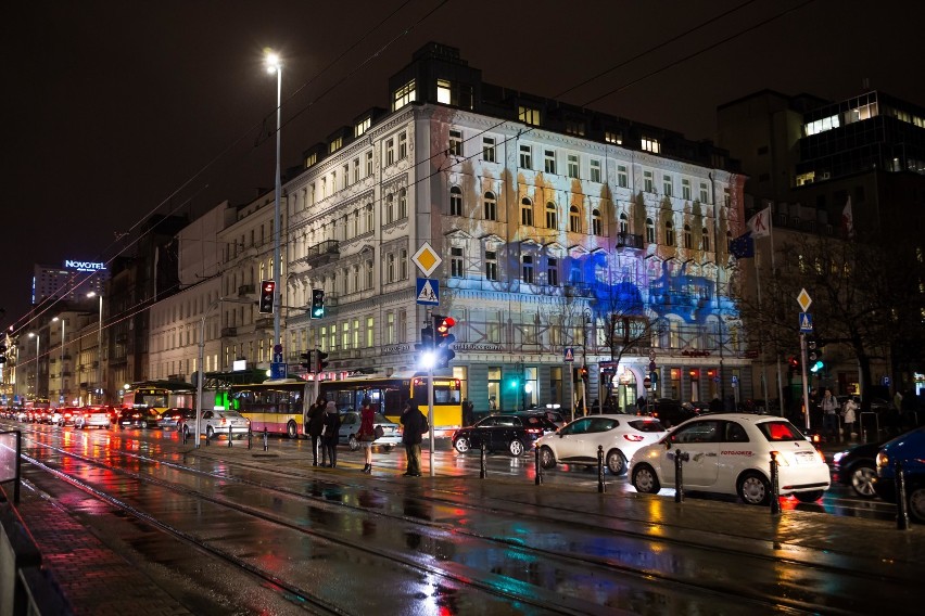 250 lat Warszawy w 4 minuty. Wyjątkowa prezentacja w centrum...