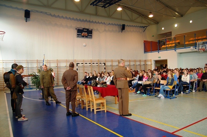 Dziesiątacy w ZSP nr 3 w Łowiczu (FOTO)