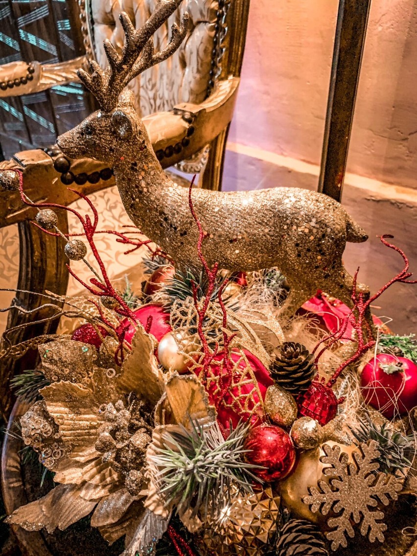 W Galerii Krzywcza 97 koło Przemyśla można już kupić piękne świąteczne stroiki [ZDJĘCIA]
