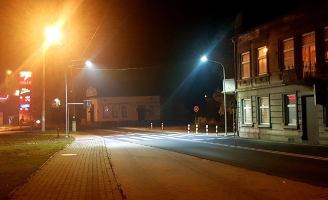 Na terenie gminy Zator dodatkowe oświetlenie stanęło przy kolejnych trzech przejściach dla pieszych