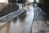 Dziurawe ulice w Radomiu po roztopach. Po niektórych nie da się przejść, czy przejechać (ZDJĘCIA)
