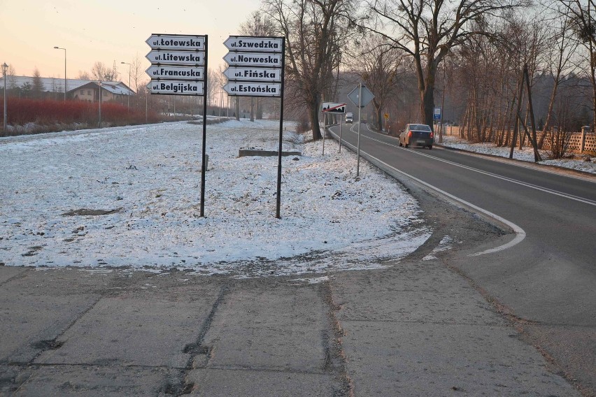 Mieszkańcy apelują do władz gminy wiejskiej Malbork. Potrzebny jest remont dróg i budowa oświetlenia